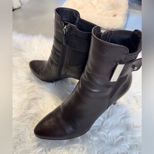 Aquatalia Rouge Royal Leather Ankle Booties Heeled As Seen On Kate Middleton